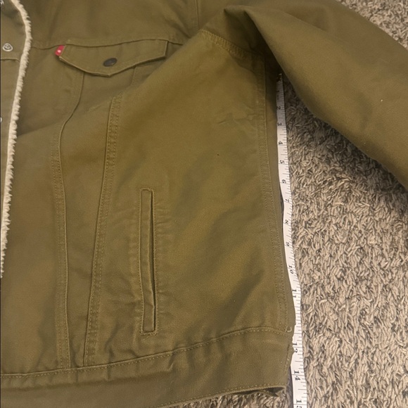 Levi's Men's Olive Khaki Sherpa Lined Trucker Denim Jacket Size Large - Picture 12 of 13
